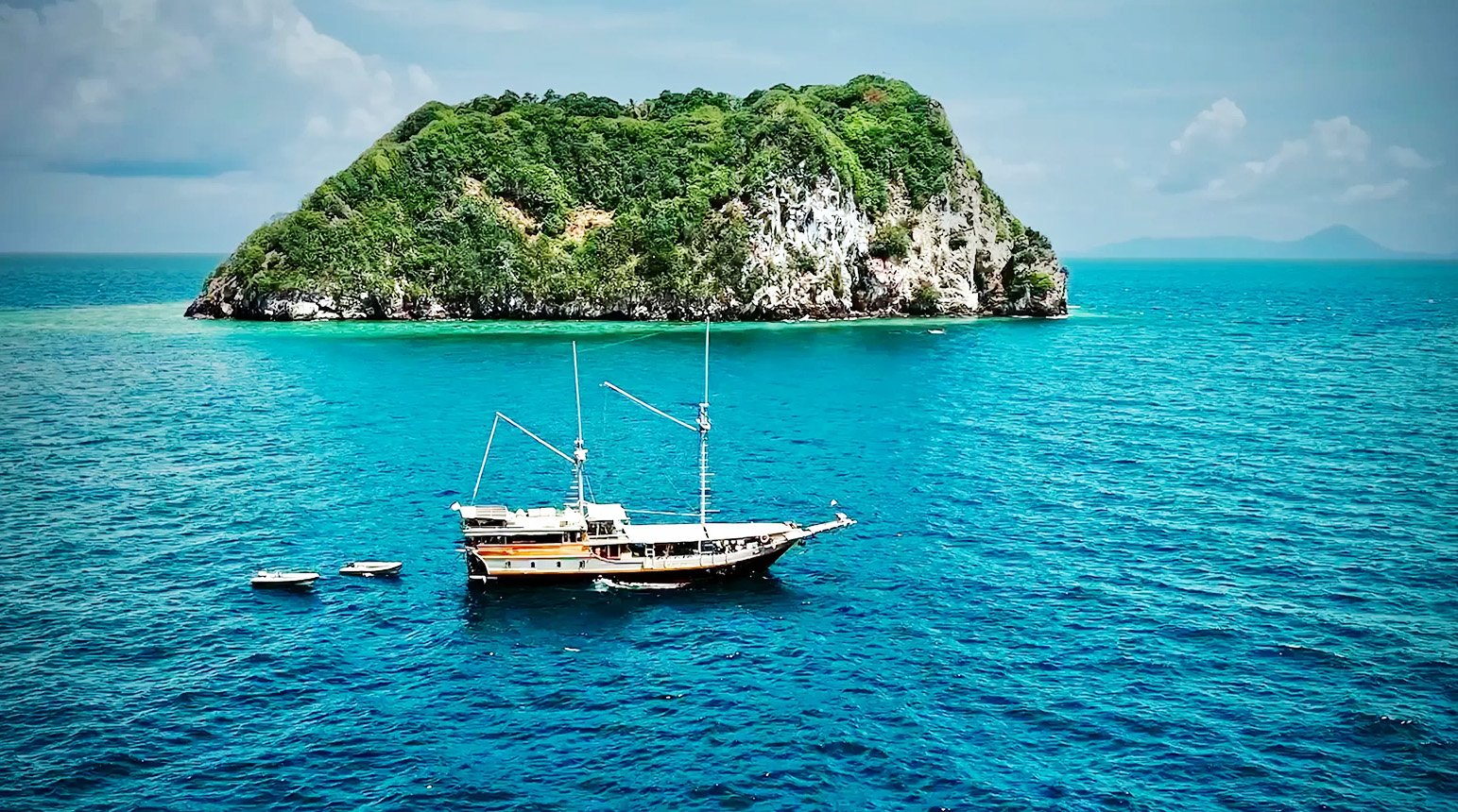 Banda Sea Liveaboard 